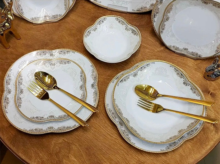 سرویس چینی پردیس طرح دانته طلایی ۱۰۴ پارچه ۱۲ نفره